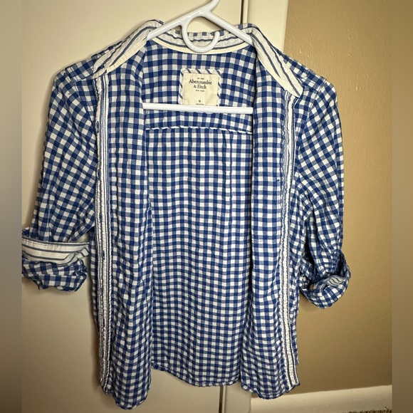 Women’s Abercrombie & Fitch Checkered Button Down Shirt - Size M - Picture 3 of 7
